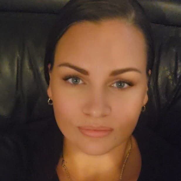 Cassandra Mau, a Divine Akashic Ascension graduate